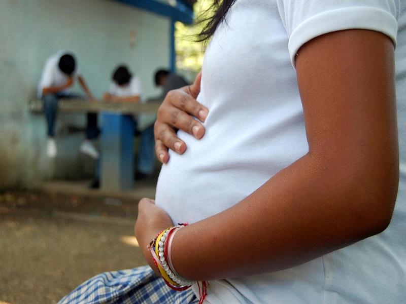 Ofrece Salud atención integral gratuita a adolescentes embarazadas (video)