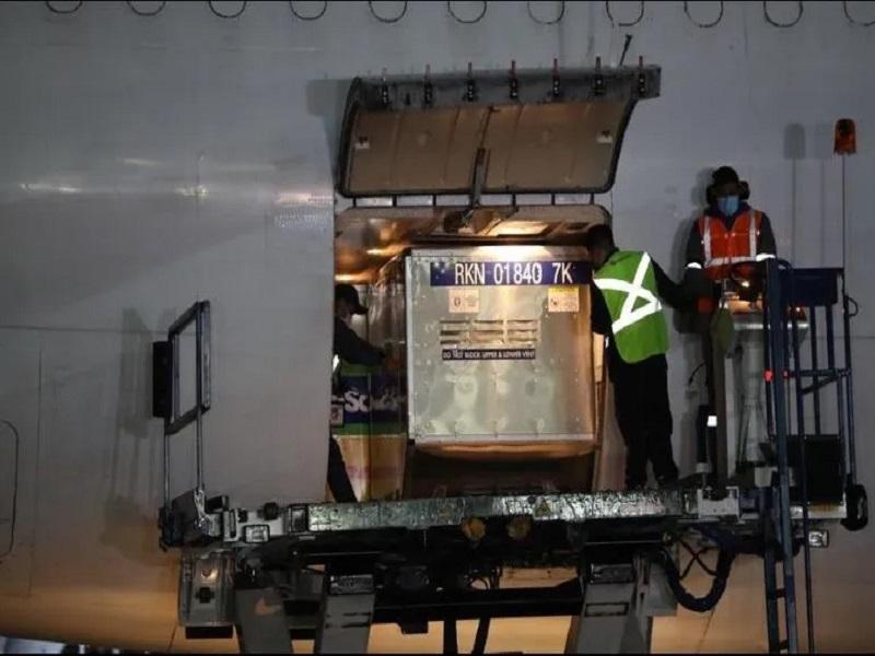 M&eacute;xico recibe segundo embarque de Covax con m&aacute;s de 2.2 millones de vacunas contra el COVID-19 