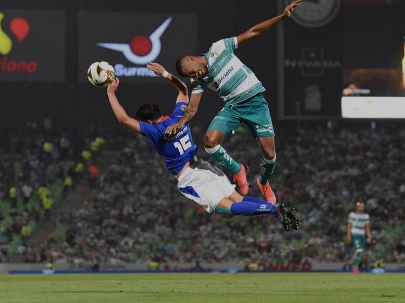 Santos Laguna cae ante Cruz Azul en la ida de la final de la liga MX 2021