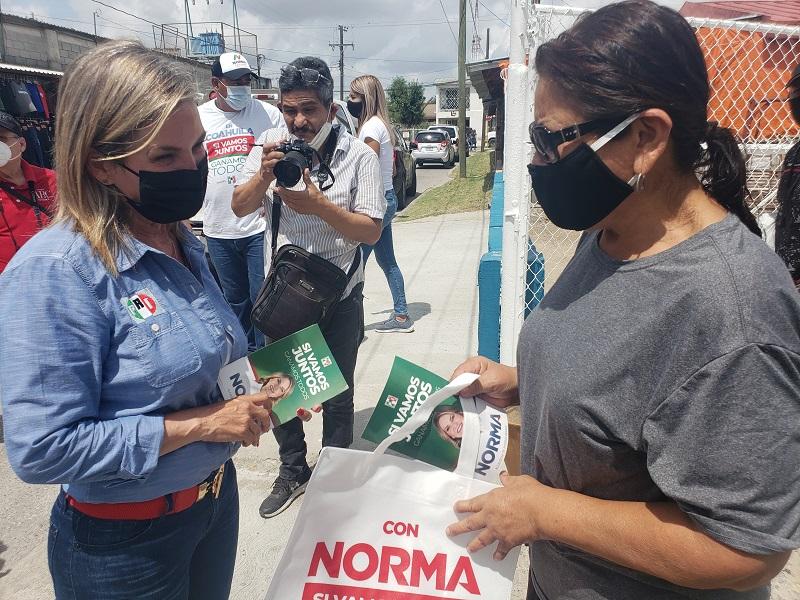 Vamos a trabajar de la mano con el comercio informal: Norma Trevi&ntilde;o