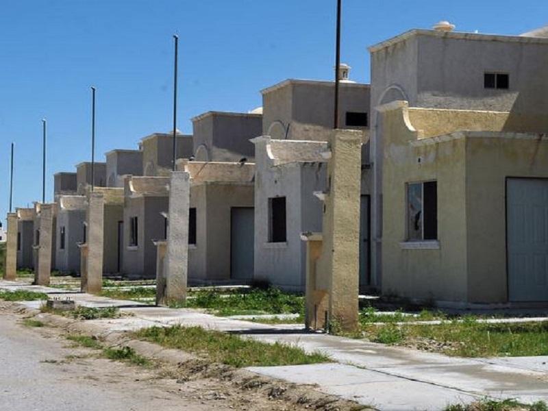 Infonavit pretende recuperar y poner a la venta 100 mil 345 viviendas abandonadas