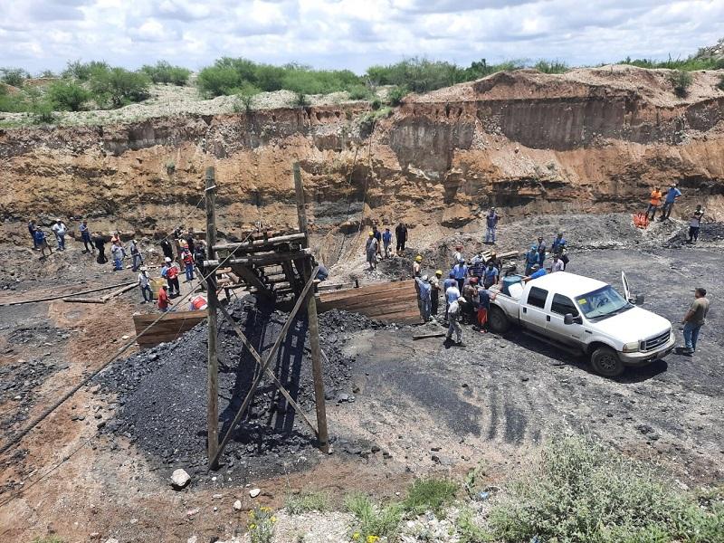 Accidente deja atrapados a siete mineros en Múzquiz