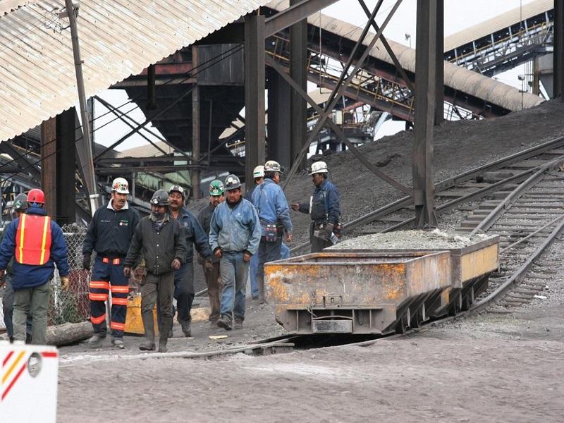 Esperamos que el rescate sea favorable: AMLO instruye a Secretarías a apoyar rescate de mineros en Múzquiz