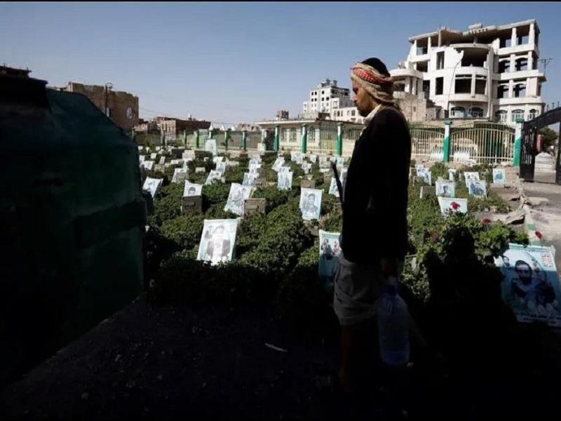 Impacto de misil en Yemen deja al menos 17 muertos