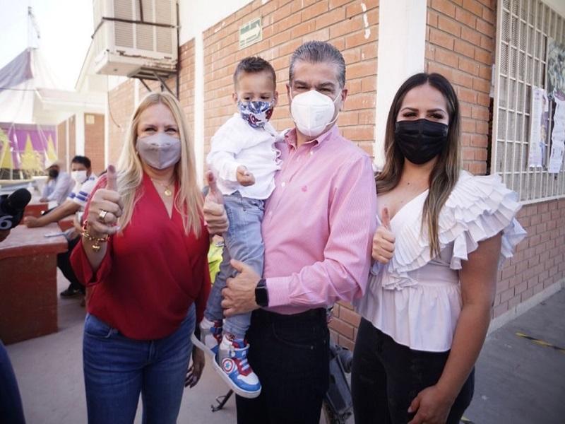 En Coahuila se garantiza derecho de coahuilenses a votar: MARS al emitir su sufragio en Torre&oacute;n