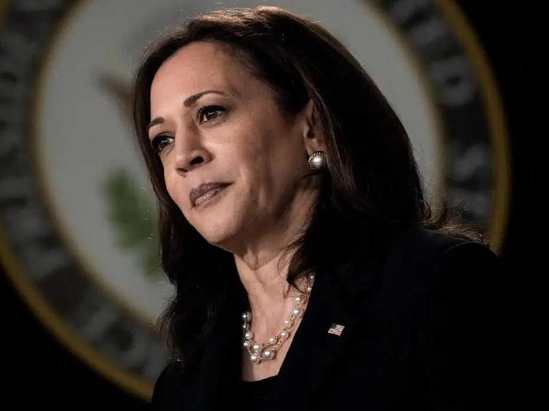 Avi&oacute;n de Kamala Harris regresa por un problema t&eacute;cnico
