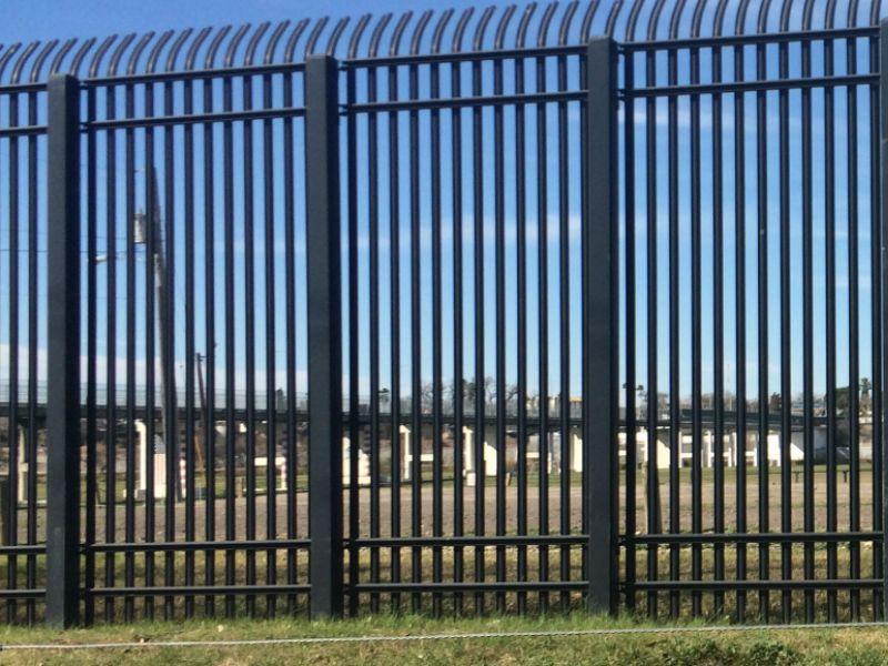 Gobernador de Texas propone muro fronterizo para detener a los indocumentados; es un plan dif&iacute;cil, dicen autoridades de Eagle Pass