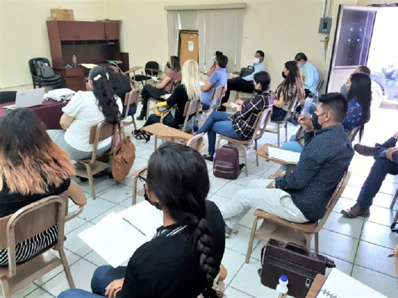 Capacita Instituto Coahuilense de las Mujeres a funcionarios de la FGE en materia de género