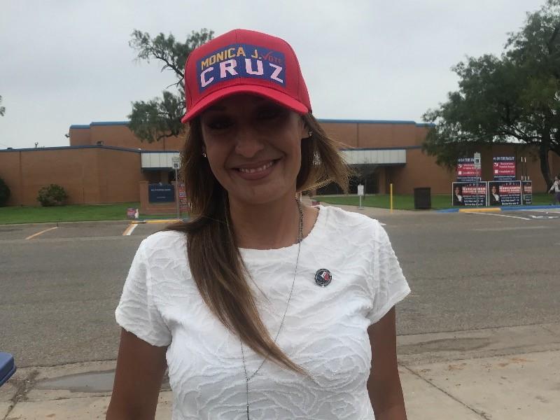 M&oacute;nica Cruz gan&oacute; la elecci&oacute;n en segunda vuelta para el lugar 4 del concilio de Eagle Pass