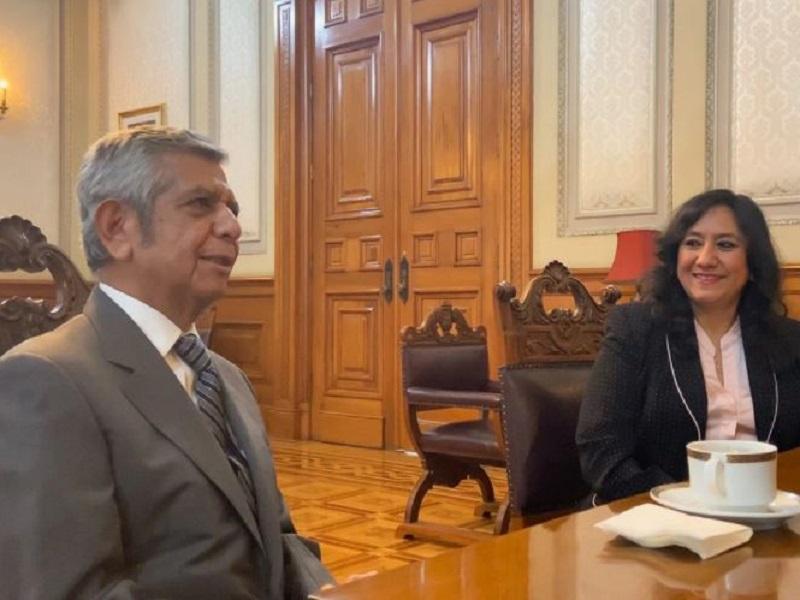 AMLO sustituye a Irma Eréndira Sandoval de la Función Pública; nombra a Roberto Salcedo