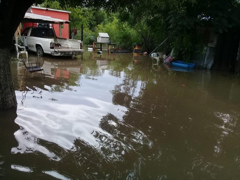 Reportan acumulación de agua en Múzquiz, entró a 10 viviendas; hay afectaciones menores en la región Norte