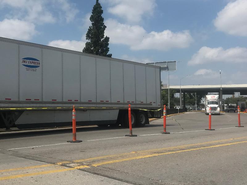 Crece tr&aacute;fico comercial por la frontera Eagle Pass-Piedras Negras, autom&oacute;viles y cerveza lo que m&aacute;s se exporta hacia EU (video)