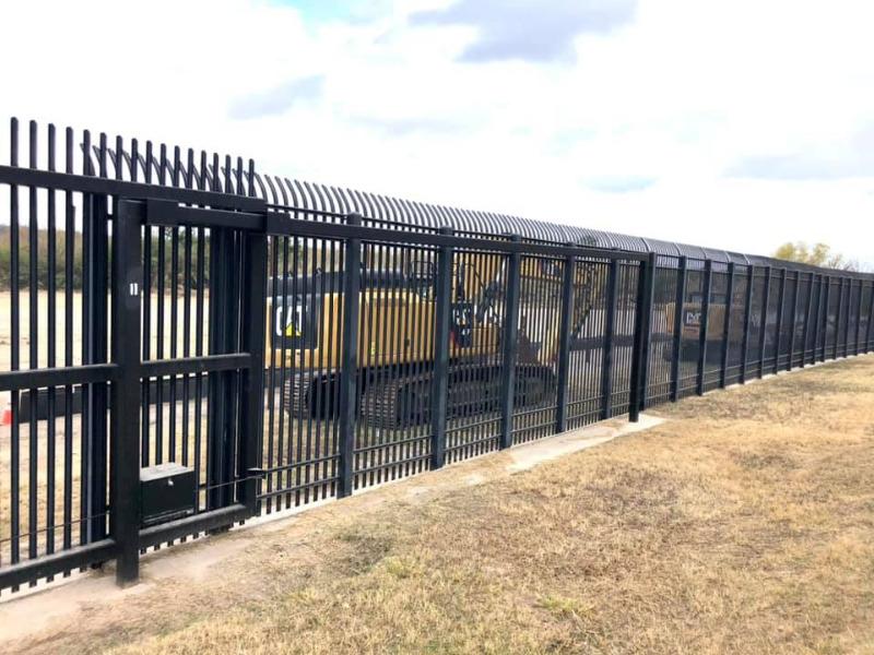 Representante estatal por Eagle Pass se opone al plan del gobernador de Texas de instalar un muro fronterizo