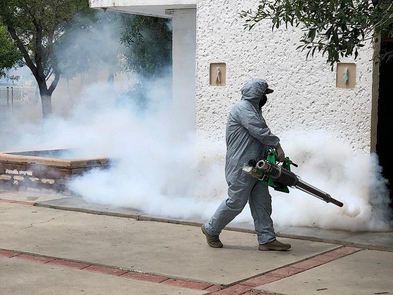 Vectores fumiga solo cuando el problema de garrapatas representa una afectaci&oacute;n comunitaria, aclaran