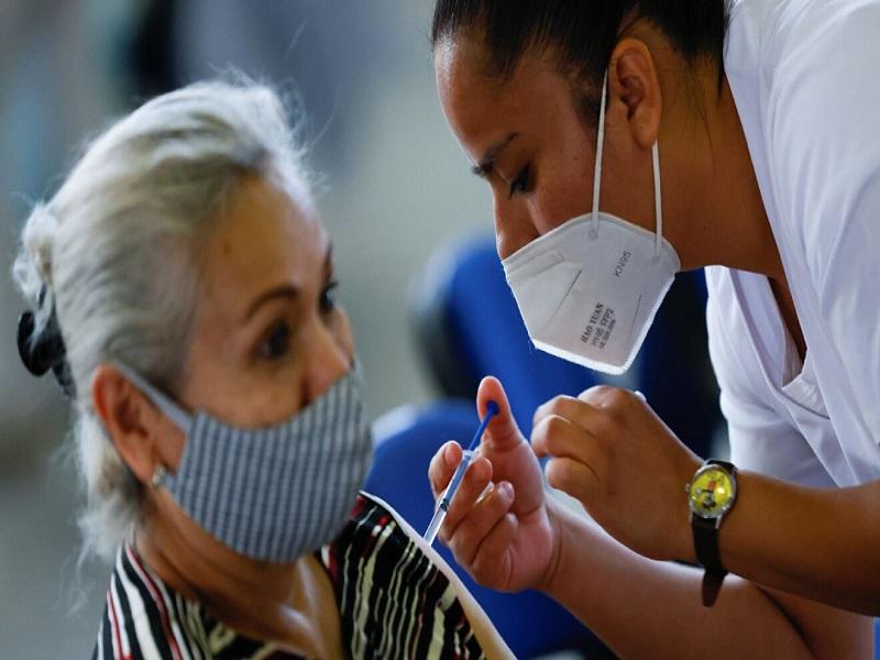Cuatro embarques de vacunas antiCovid llegarán a México esta semana, más de 2.4 millones de dosis en total