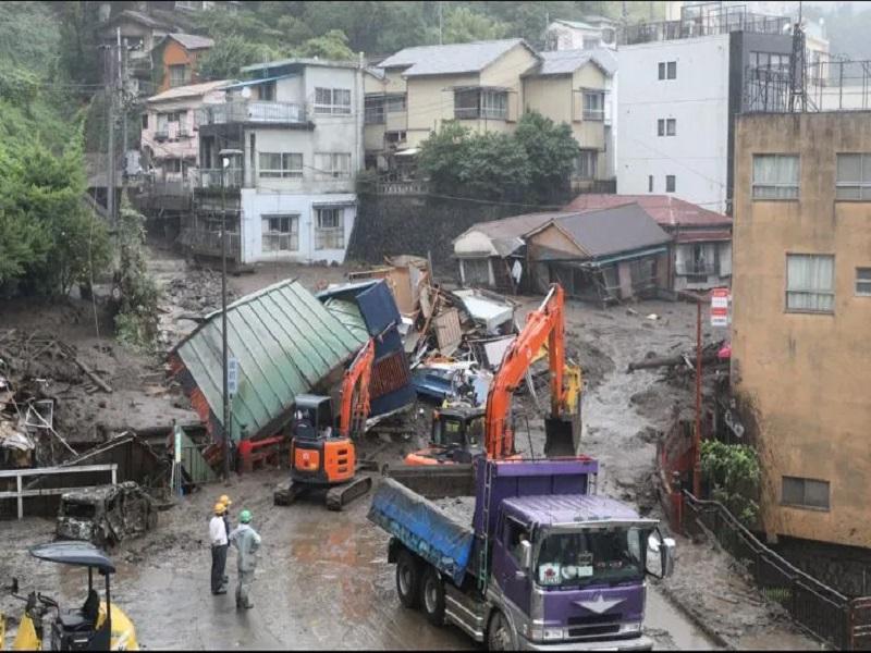 Deslave por lluvias torrenciales en Japón deja al menos 4 muertos y decenas de desaparecidos 