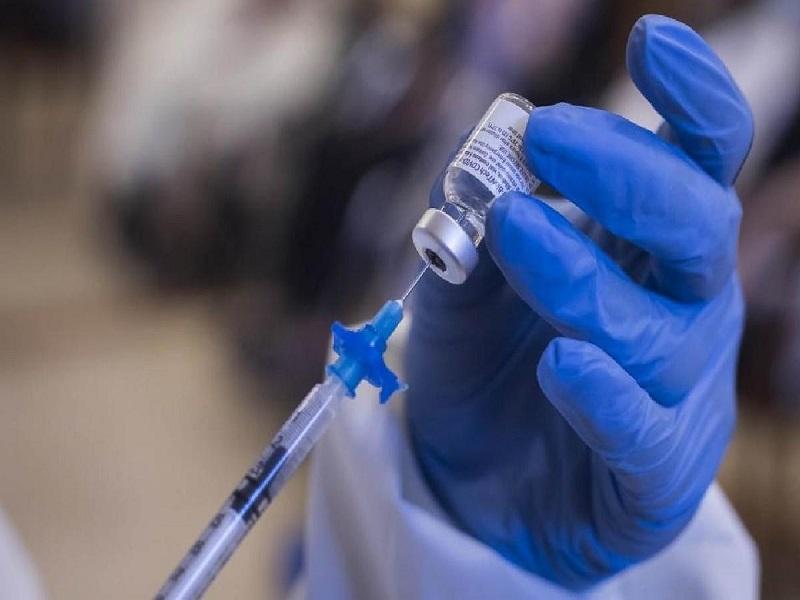 Habilitan registro de vacunación contra el Covid-19 para mayores de 18 años a nivel nacional