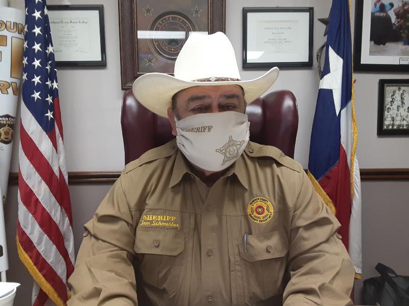 Solicita Sheriff del Condado de Maverick 2 MDD para afrontar la crisis migratoria