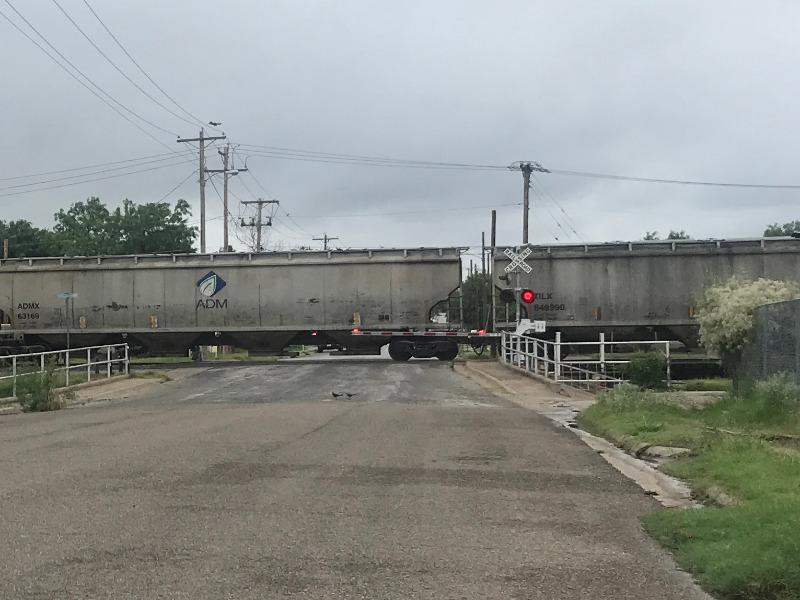Ser&aacute;n totalmente cerradas al tr&aacute;fico dos calles del centro de Eagle Pass para facilitar el paso del ferrocarril
