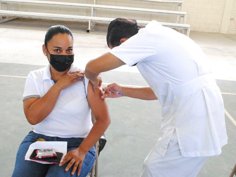 Arranca vacunación antiCovid a adultos de 40 a 49 años en Morelos y Villa Unión