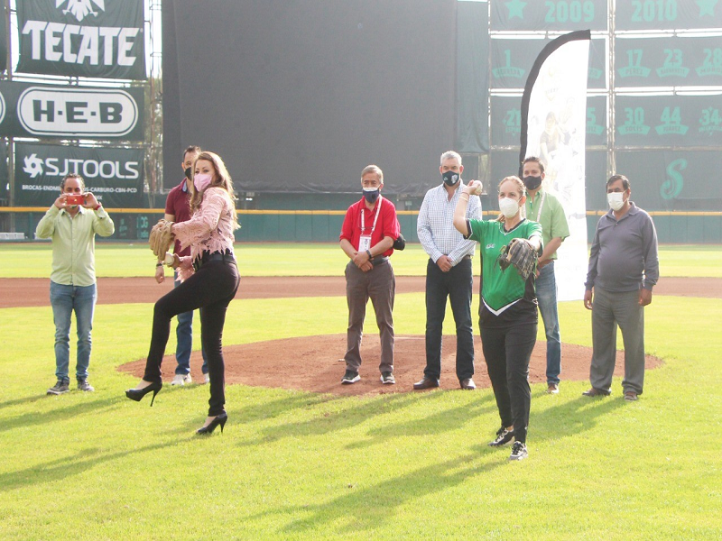 Lanza Coahuila primera bola del beisbol de los Nacionales Conade 2021