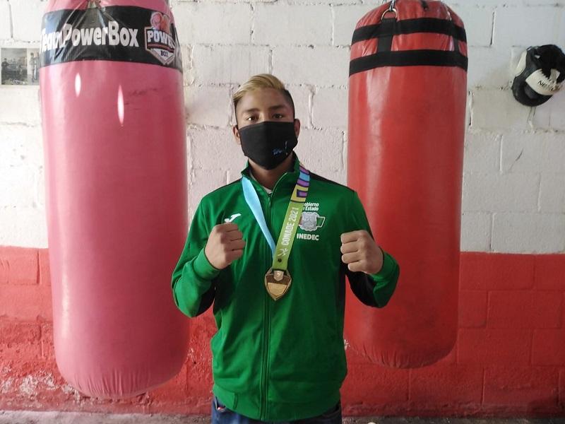 Esta medalla es el triunfo m&aacute;s grande que he tenido, dice medallista coahuilense de boxeo