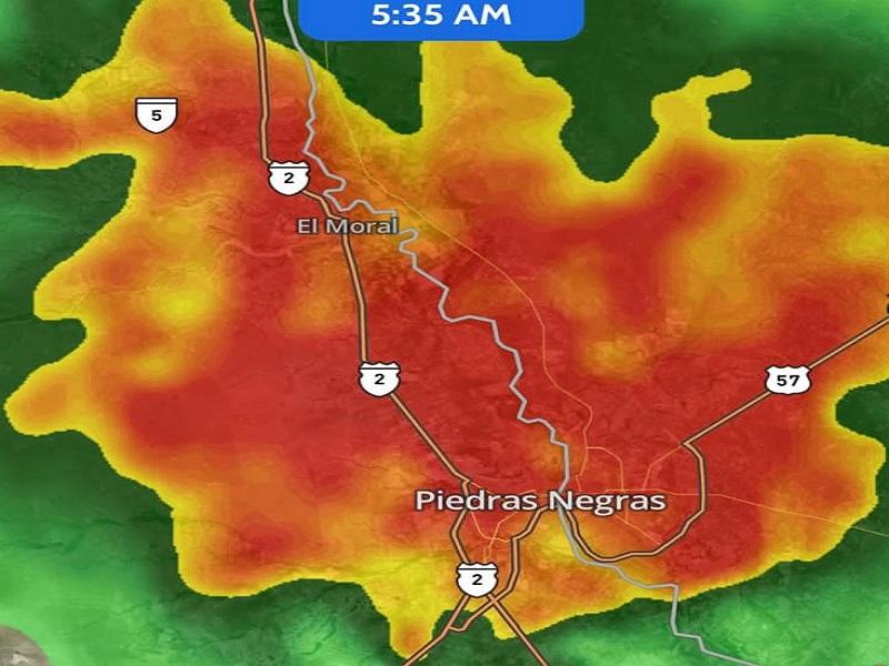 Fuertes tormentas eléctricas azotaron Piedras Negras y la región (video)