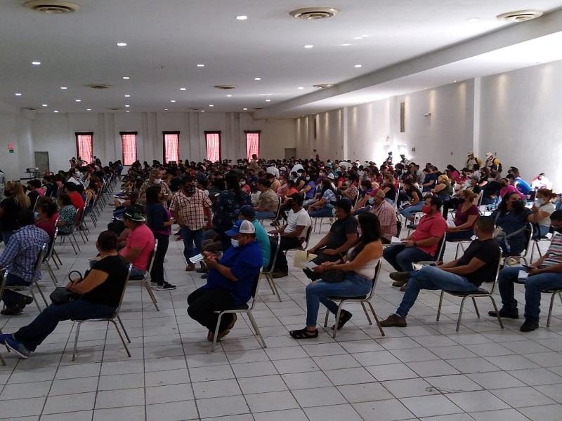 Aplicar&aacute;n vacuna viernes y s&aacute;bado sin restricci&oacute;n alguna en Piedras Negras. Va a ser parejo: Reyes Flores 