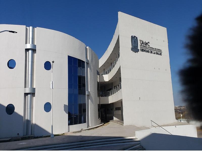 No han definido si solicitar&aacute;n certificado de vacunaci&oacute;n antiCovid en la Escuela de Medicina