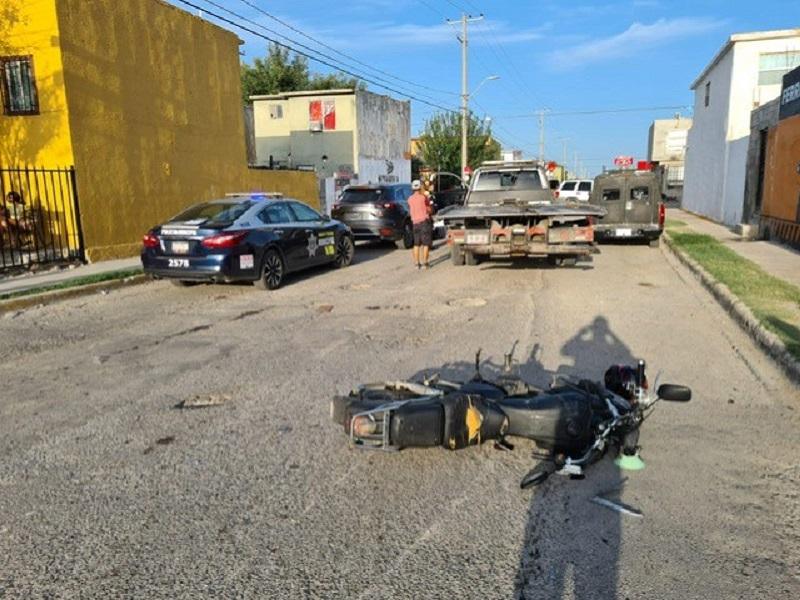 Motociclista resulta herido tras impactarse contra una camioneta en Piedras Negras