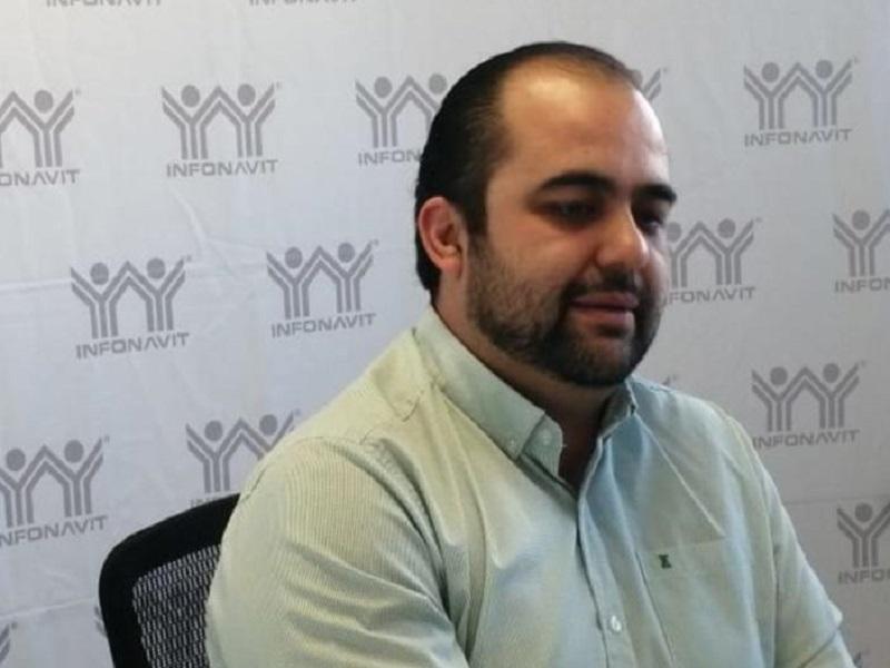 Dan de alta m&eacute;dica al delegado del Infonavit de Coahuila tras superar el Covid