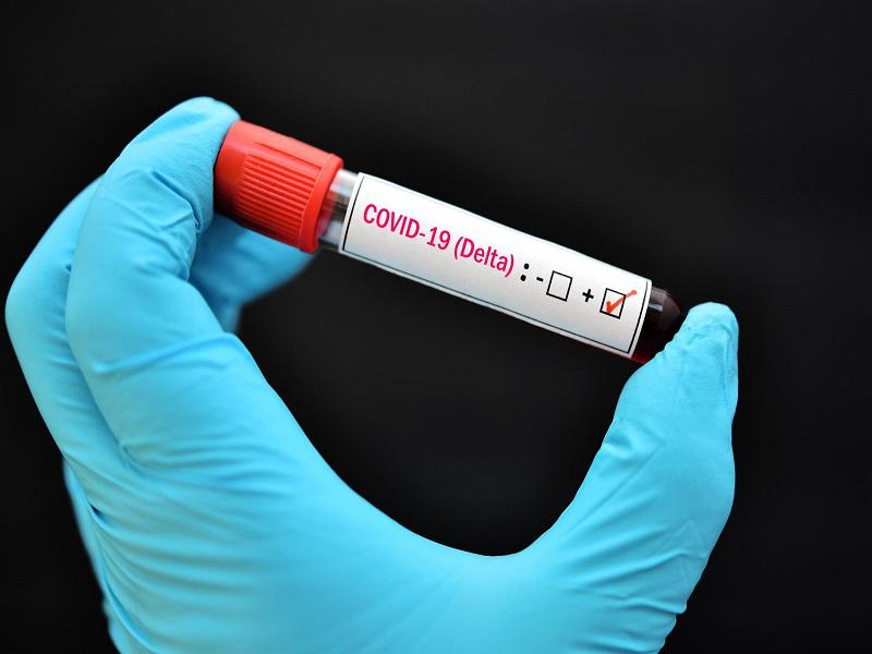 Variante Delta del COVID-10 es tan contagiosa como la varicela: CDC