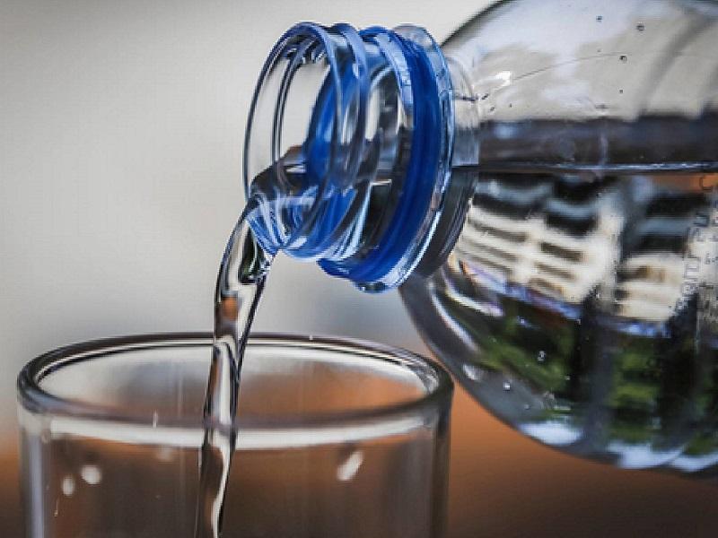 Consumo de agua contribuye al buen funcionamiento del organismo