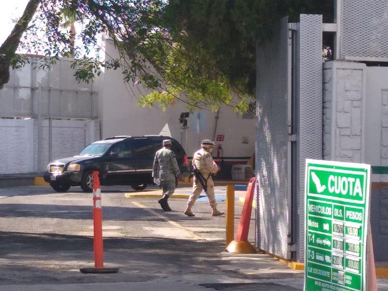 Arriban elementos de la Guardia Nacional a puntos de revisi&oacute;n de la Aduana de Piedras Negras en los Puentes I y II