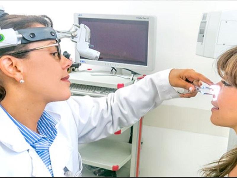 Pacientes con secuelas de falta de olfato y gusto deben acudir a revisarse al pasar seis meses con el problema (video)