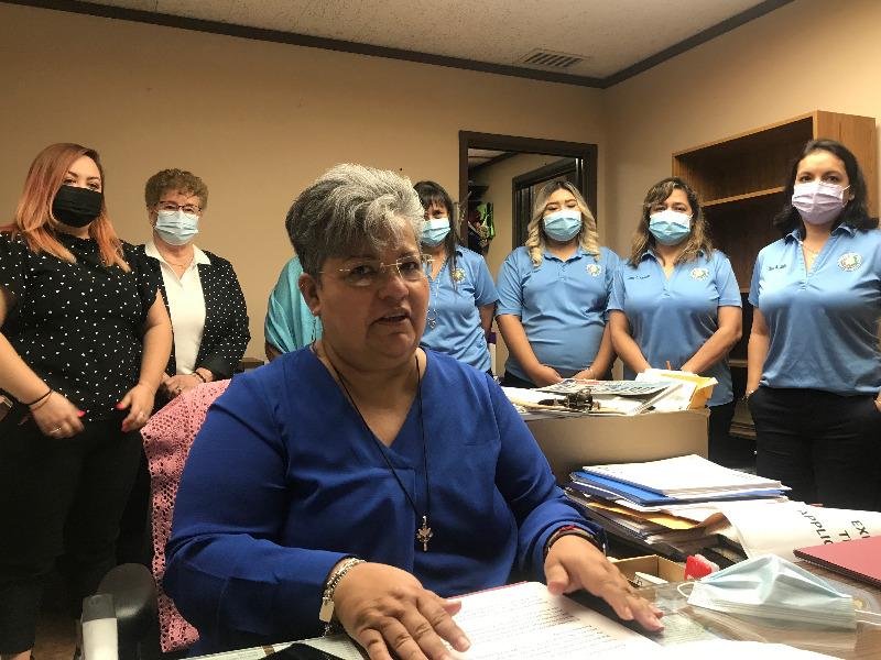 Isamary Villarreal deja la Direcci&oacute;n de Impuestos del condado de Maverick tras 13 a&ntilde;os de servicio (video)