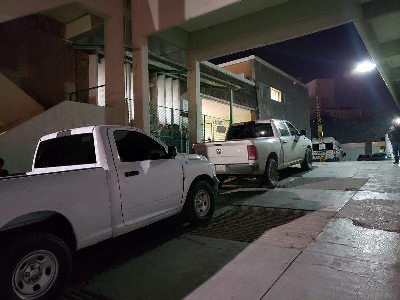 Ingresa a un hospital de Piedras Negras joven lesionado con arma de fuego (video)