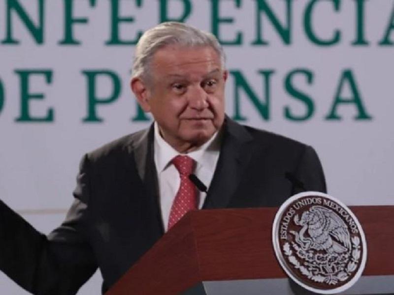 AMLO reconoce que recomendados dirigen programas sociales de la 4T