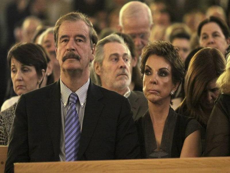 Hospitalizan a Vicente Fox y Martha Sahag&uacute;n tras dar positivo a COVID-19