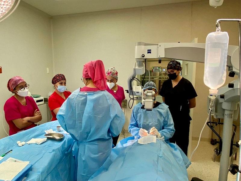 Realiza Coahuila primeros trasplantes de c&oacute;rnea en el Hospital General de Torre&oacute;n