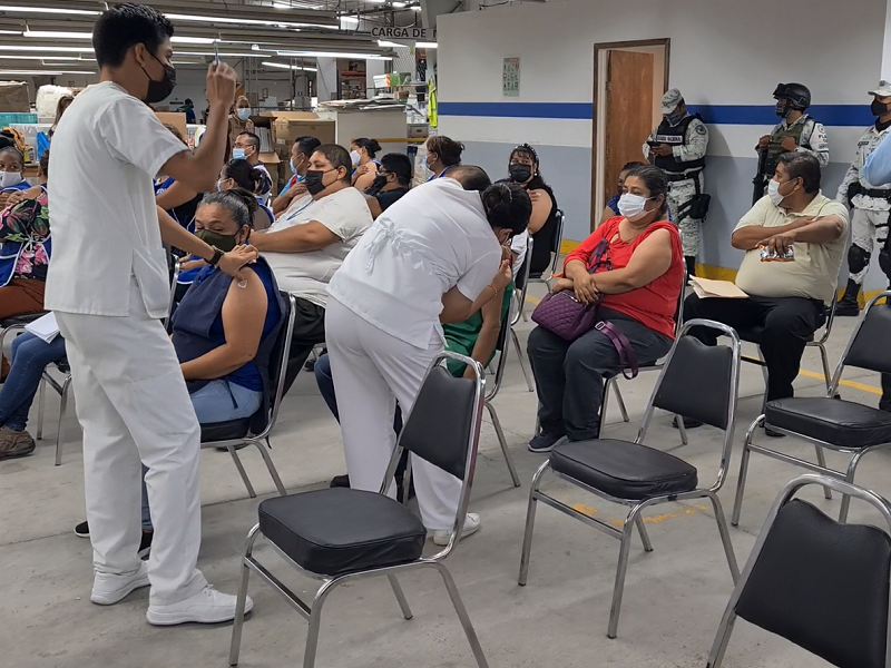 Agradece INDEX vacunaci&oacute;n en empresas, considera presidente que da mayor seguridad (video)