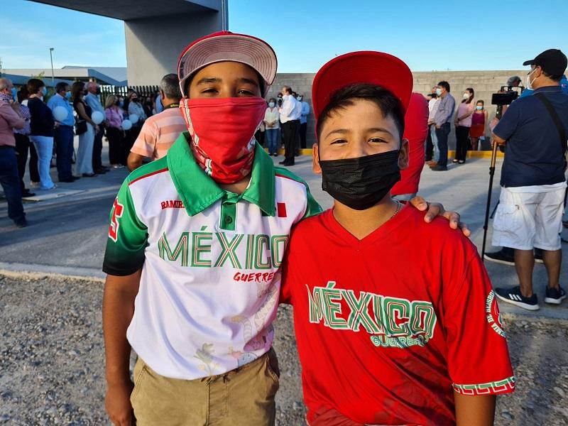 Integrantes de la Selecci&oacute;n Mexicana de B&eacute;isbol Infantil piden los vean en Facebook y los apoyen (video)