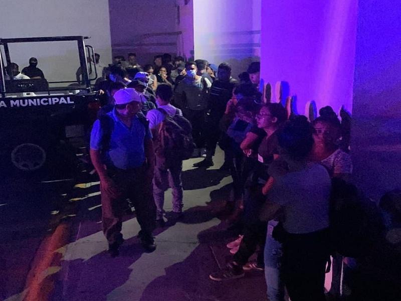 Detectan a 53 migrantes hacinados en una quinta en Piedras Negras, los remiten al INM 