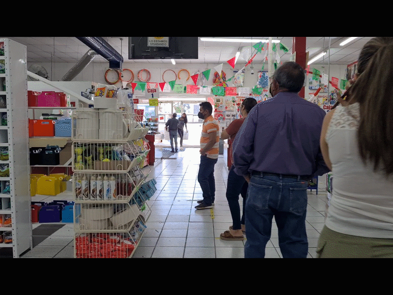 Aumentan ventas en papeler&iacute;as ante el pr&oacute;ximo regreso a clases