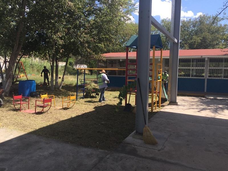 Municipio de Piedras Negras apoya con labores de limpieza a escuelas ante pr&oacute;ximo regreso a clases