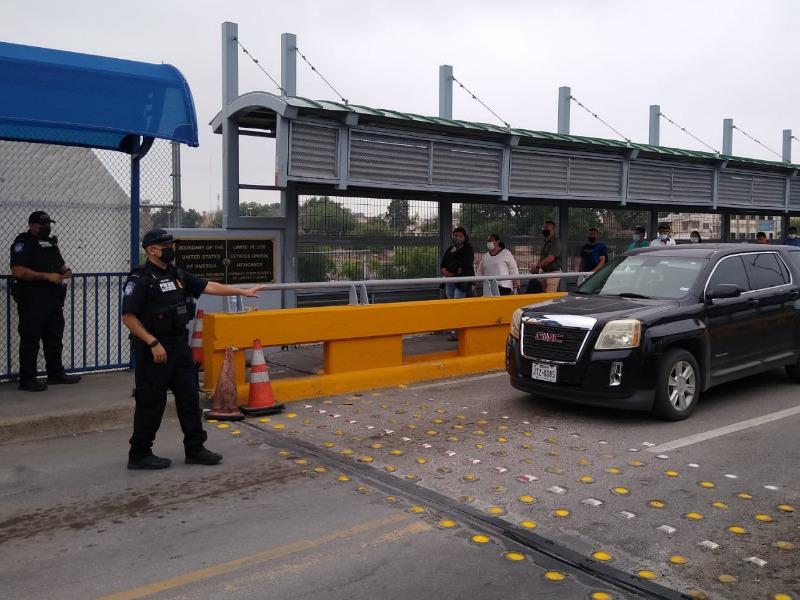 Realizan sorpresivo simulacro en el Puente Internacional Uno de Eagle Pass