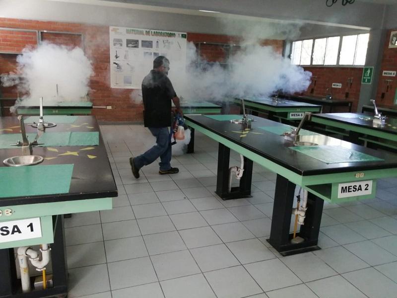 Mantiene Coahuila sanitizaci&oacute;n y mantenimiento permanente a planteles COBAC