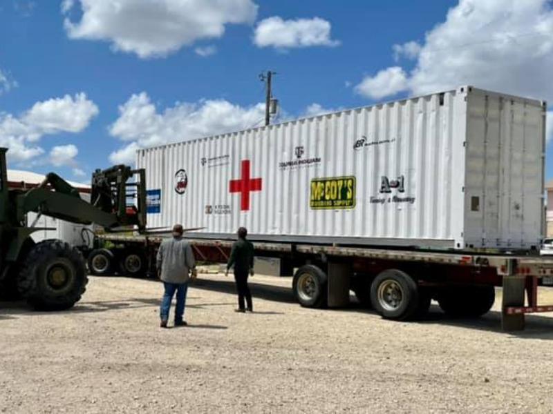 Universidad de Texas dona cl&iacute;nica m&oacute;vil al condado de Maverick, servir&aacute; para campa&ntilde;as de salud (video)