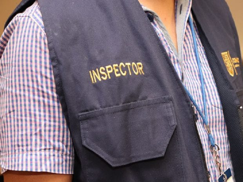 Falsos inspectores acuden a negocios para intentar extorsionar con supuestas multas, CANACO pide a comerciantes denunciar 