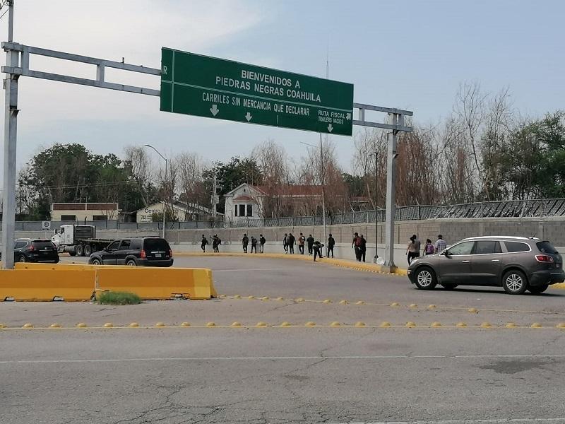 Bajan de 350 a 150 las deportaciones diarias de migrantes por Piedras Negras: H&eacute;ctor Menchaca
